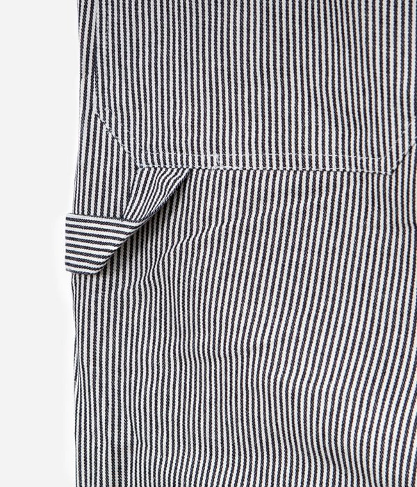 Tonton et Fils - La salopette homme «Billy» Hickory Stripe - Fabriquée en France - Vue sur la sangle passe-outil