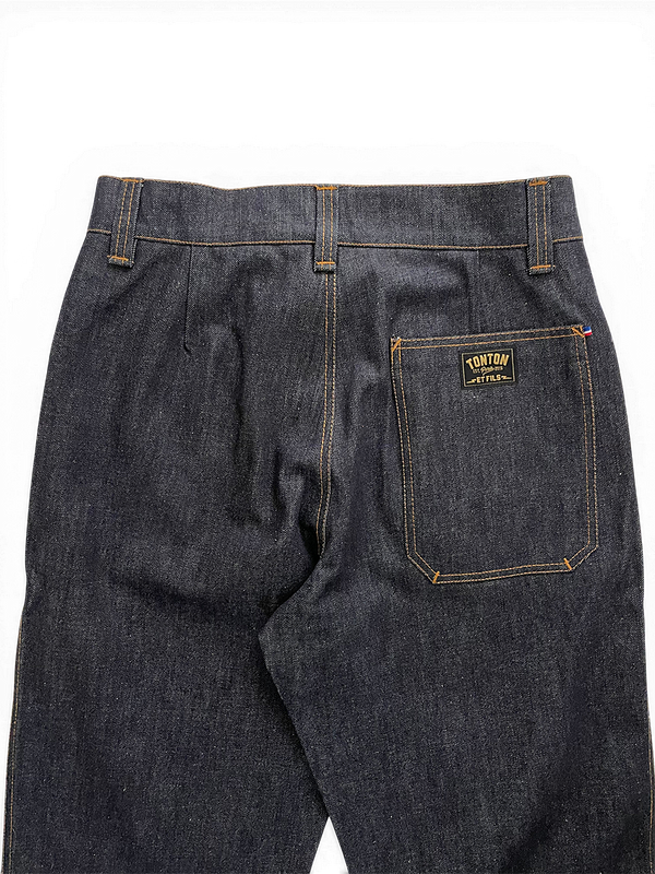 Le pantalon « de service » Denim 12 Oz
