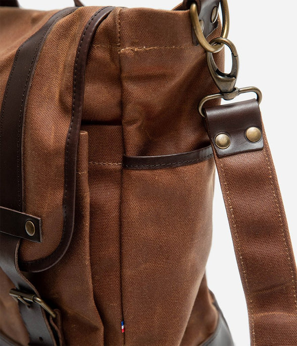 Tonton et Fils - La besace «Tonton» camel - Toile de fabrication 100% française waxée - Zoom sur poche latérale