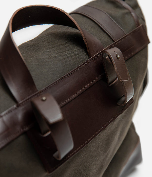 Tonton et Fils - La besace «Tonton» kaki - Toile de fabrication 100% française waxée - Zoom sur face arrière