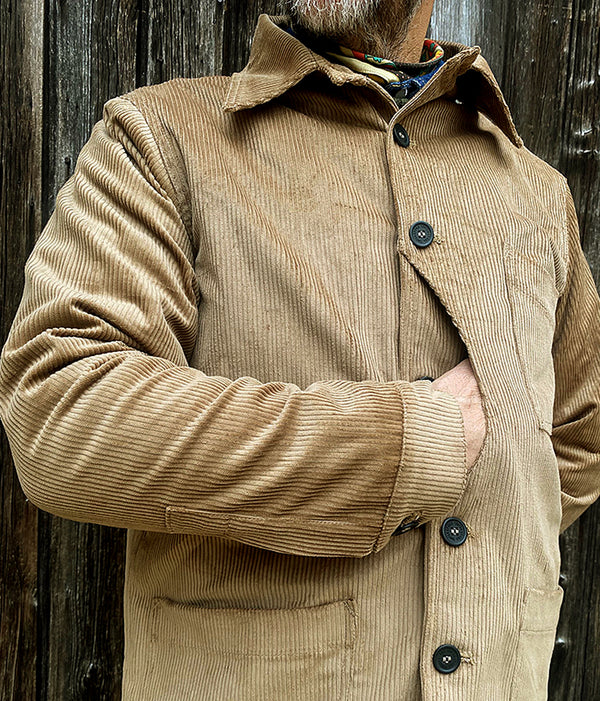La veste « Besogne Belleville » velours beige