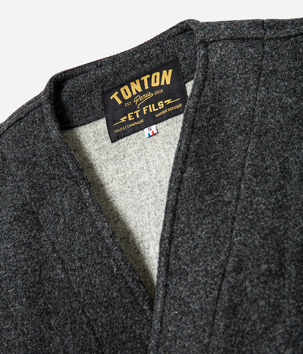 Le gilet « Jeannot » en laine gris
