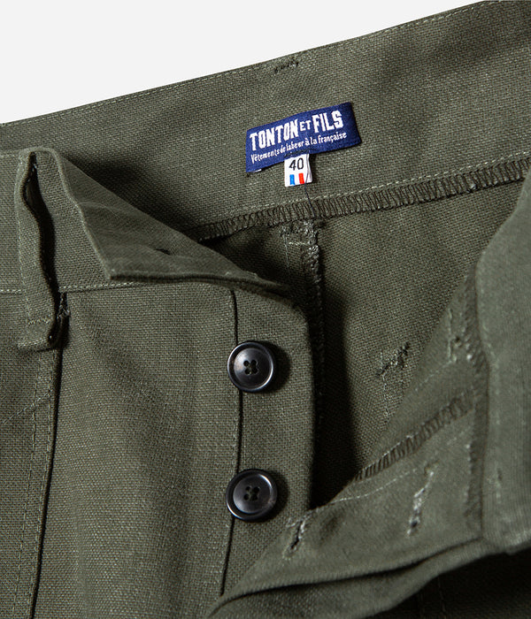 Le pantalon « Arsène » Toile canvas kaki lavée