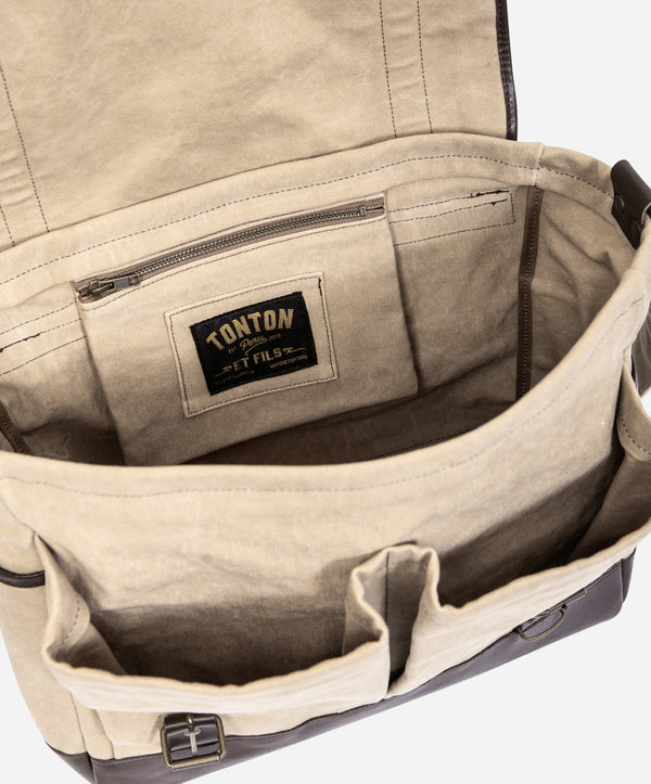 Tonton et Fils - La besace de «Tonton» beige stonewashed (non waxé) fabriquée en France - Vue générale sur l'intérieur