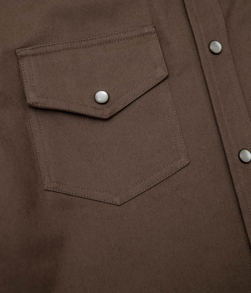 Tonton et Fils - La chemise «Jimmy» twill kaki - Fabriquée en France - Zoom sur la poche avant 