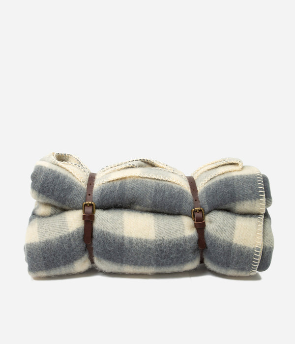 Tonton et Fils - Plaid de voyage avec étui de portage en cuir fabriqué en France - Vue de dos