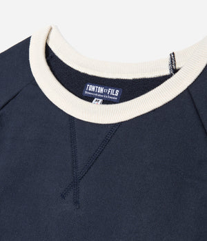 Tonton et Fils - Le sweat-shirt Homme «Cerdan» bicolore Marine / Écru fabriqué en France - Vue sur l'encolure