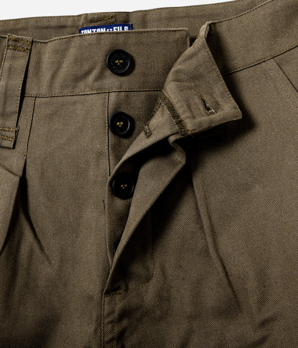 Tonton et Fils - Le short "de brousse" homme - Canvas Kaki - Fabriqué en France - Vue sur la boutonnière