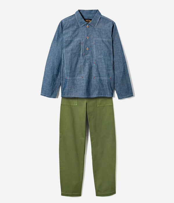 Tonton et Fils - Collection femme l'Ouvrière Moderne - Fabriquée en France - Ensemble chemise "Arromanches" chambray clair et pantalon "Louv 001" vert