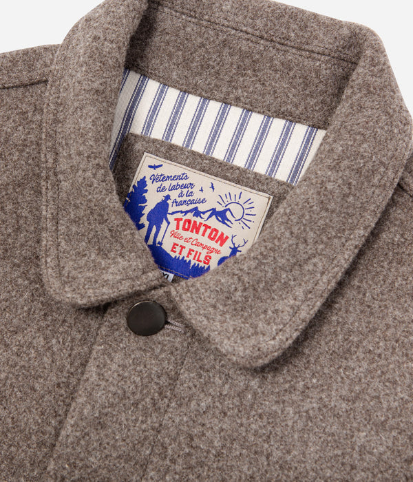 Tonton et Fils - La sur-chemise homme «Émile» laine vierge marron - Fabriquée en France - Vue sur l'encolure fermée